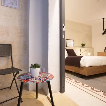 Hotel Merchant 3*