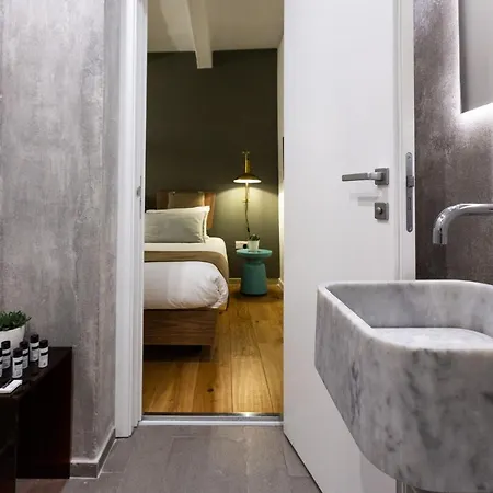 Merchant Hotel 3*